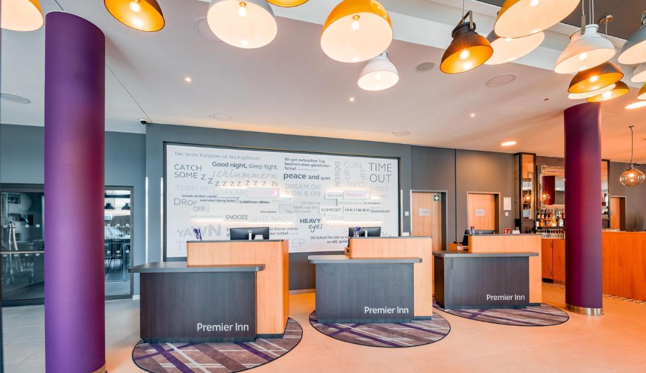Premier Inn Mannheim City Centre MHG Exterior foto
